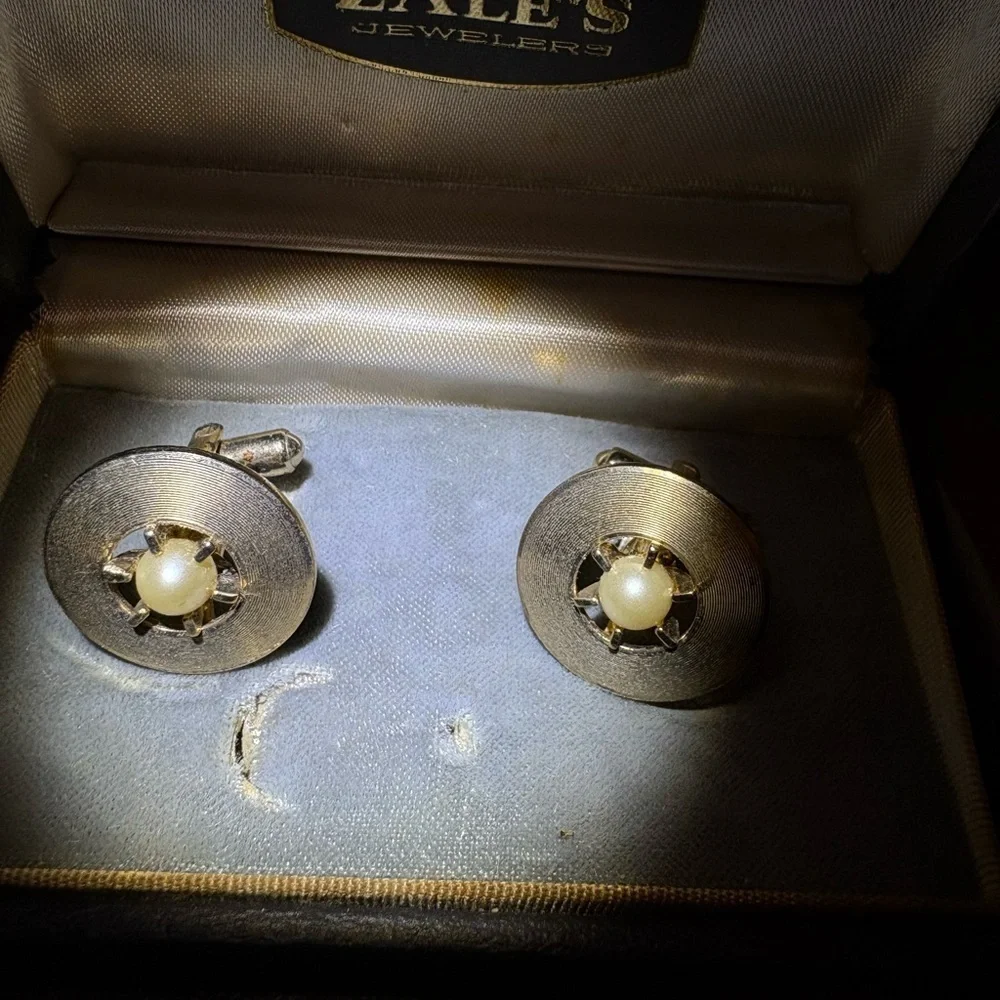 Vintage men’s cufflinks with faux pearl